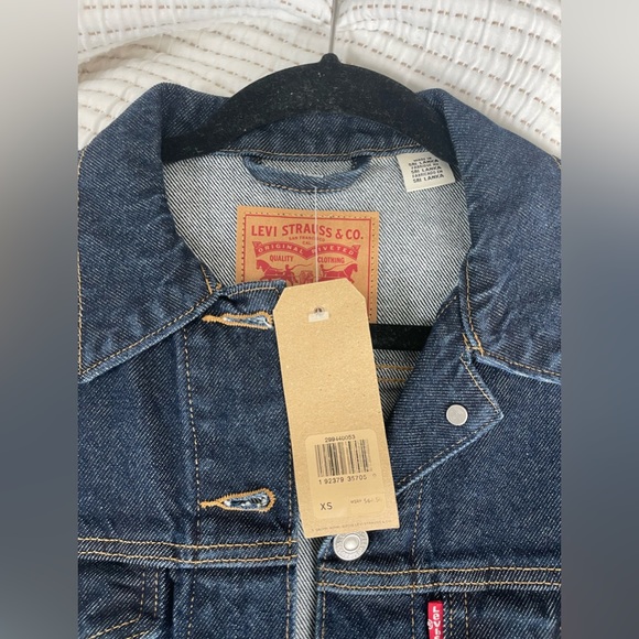 Levi’s Denim Ex Boyfriend Trucker Jacket, size XS - Picture 3 of 4